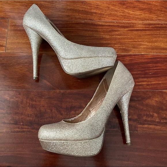Steve Madden Gold Glitter ‘Caryssa’ Pumps sz 9.5 - Picture 2 of 13